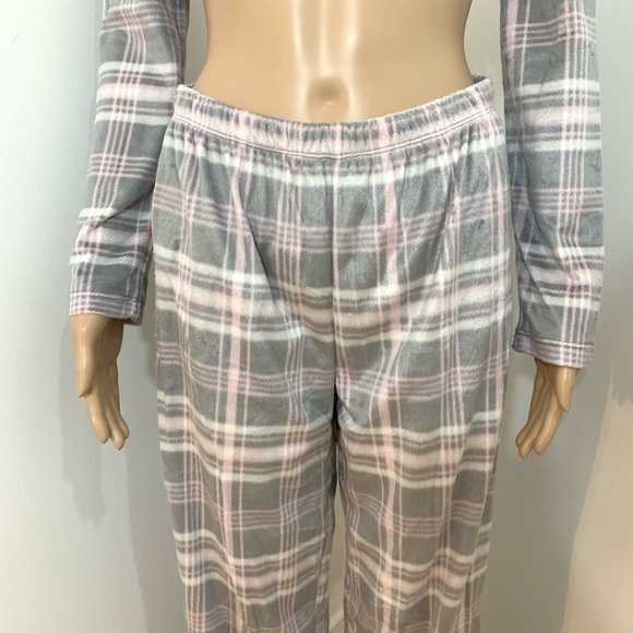 New Women’s Gray Pink Plaid 2 Piece Pajama Set PJs - Picture 5 of 16